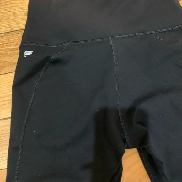 Define High waisted leggings from Fabletics - Picture 4 of 4
